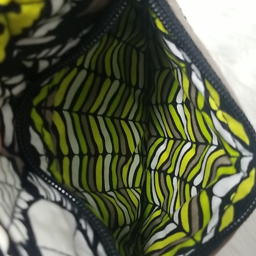 VERA BRADLEY CROSSBODY BAG BLACK AND YELLOW - Picture 6 of 8